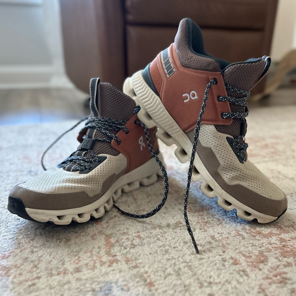 On Running Women’s Shoes